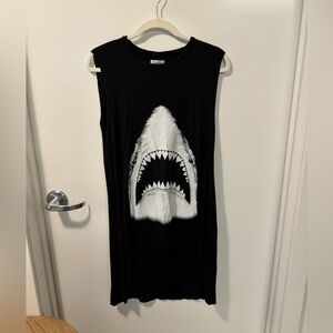 Lauren Moshi Black Sleeveless Dress with Shark Graphic
